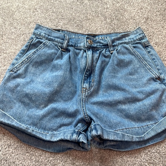 American Eagle Outfitters Mom Style Denim Shorts - Picture 5 of 9
